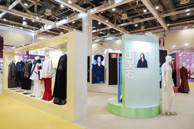 中國東方絲綢市場“絲綢蘇州2023”展陳時尚盛澤設計成果 彰顯盛澤設計新名片